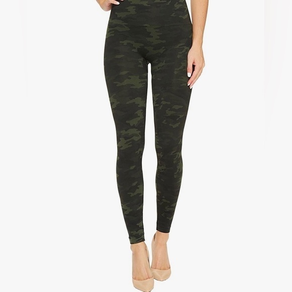 SPANX Seamless Leggings for Women Tummy Control Green Camo Size M - Picture 1 of 12